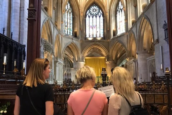 Managers in Gloucester Cathedral